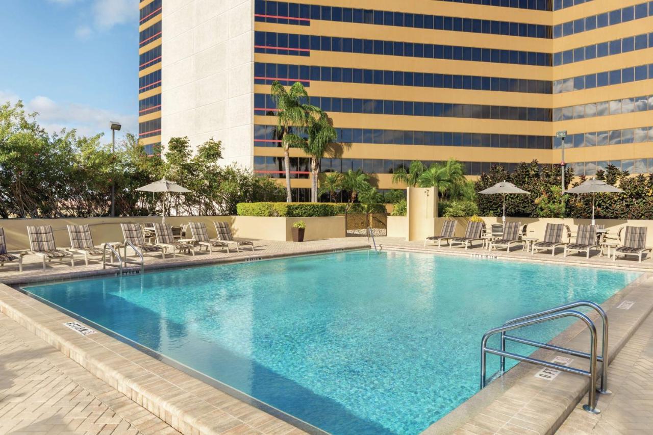 Doubletree By Hilton Orlando Downtown Hotel Exterior foto